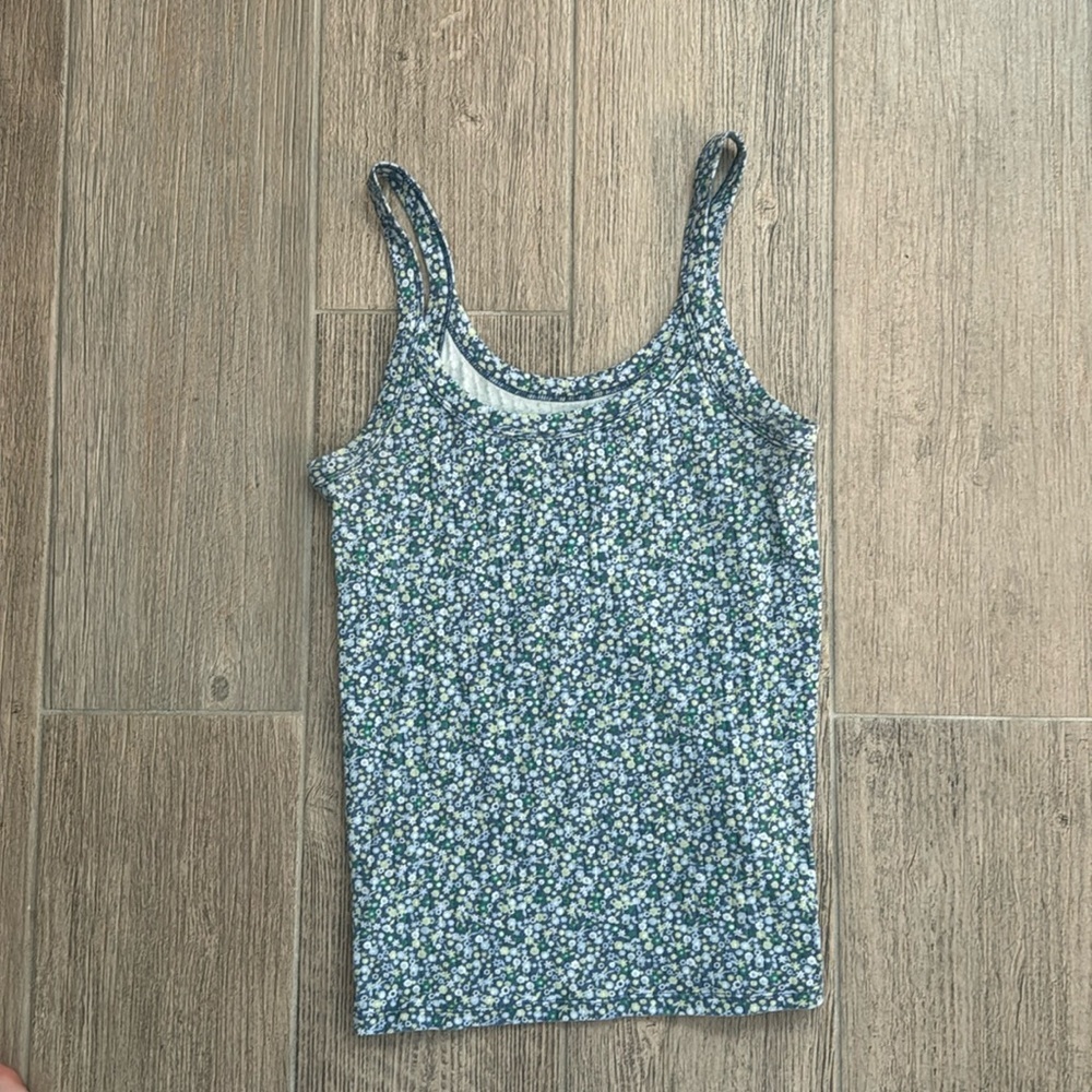 super cute and comfy size M blue and green floral print tank top from Aerie